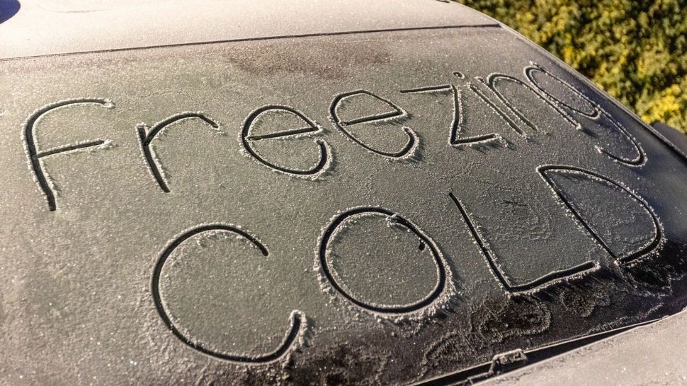 Butonul magic pentru a dezgheța parbrizul mașinii. Trucuri de sezon mai puțin știute