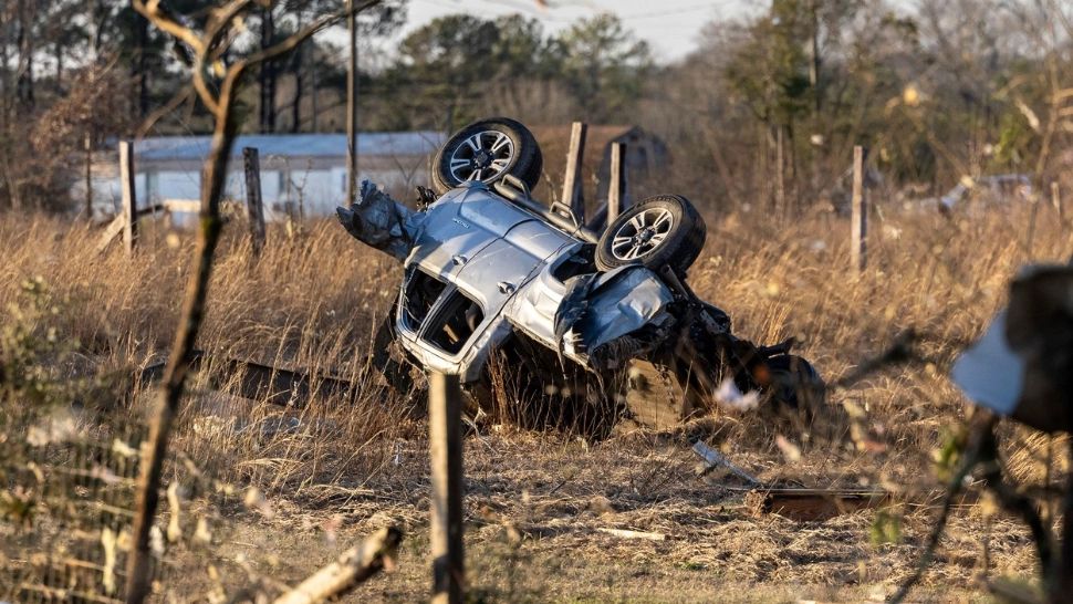 Statului Alabama, devastat de furtuni și o tornadă: cel puțin 6 oameni și-au pierdut viața! Stare de urgență în 6 districte