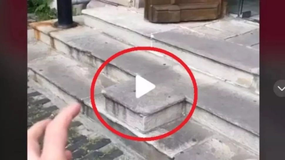 VIDEO – Motivul pentru care unele clădiri din București au această treaptă ciudată pe scările de la intrare – Puțină lume știe