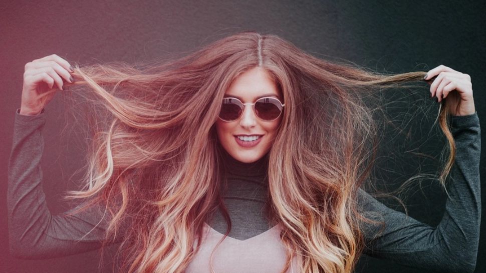 De ce NU e bine să te speli pe cap când faci duș - 6 motive importante pentru a avea un păr strălucitor