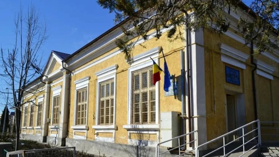 Spargere incredibilă la Tecuci: hoții au furat 80 kg de fasole din sediul Direcției de Asistență Socială