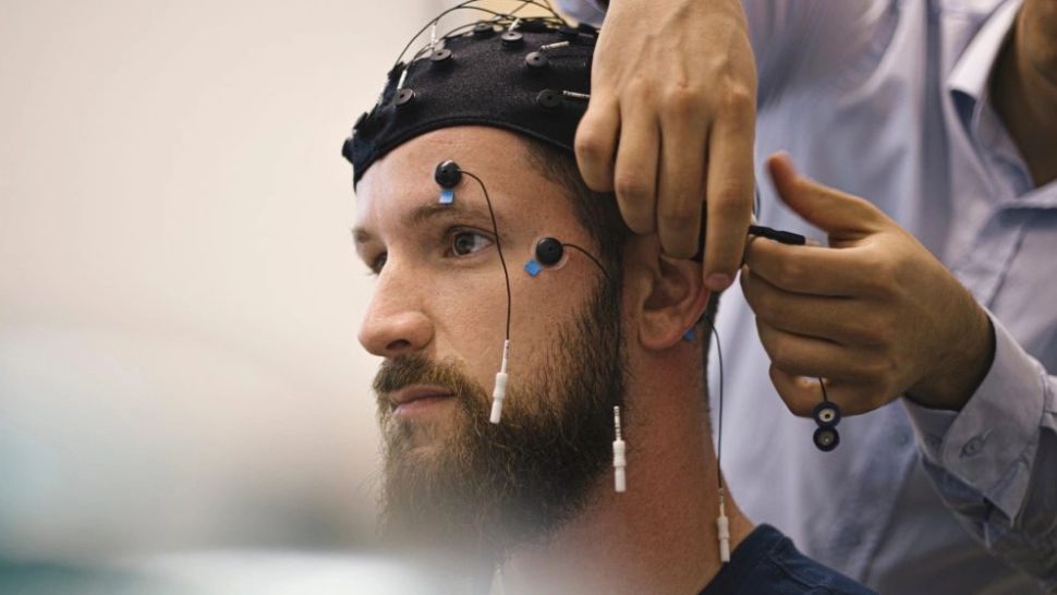 Efecte COVID-19 și la un an de la trecerea prin boală - Creierul, grav afectat: Ceață mentală și chiar Alzheimer