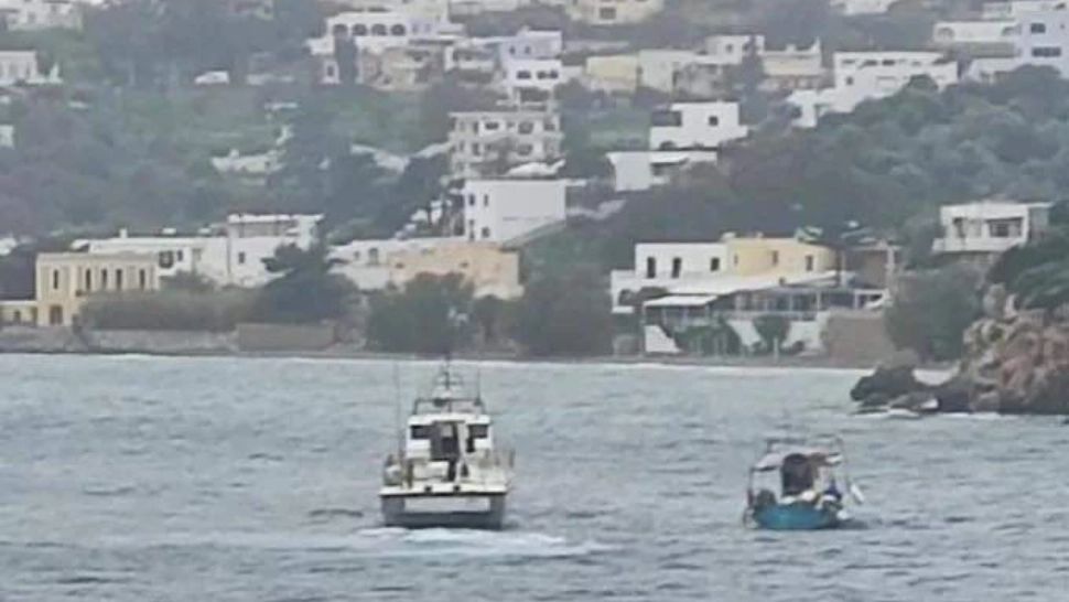  O femeie şi 4 copii și-au pierdut viața după ce o ambarcaţiune cu migranţi s-a scufundat în largul coastelor Greciei