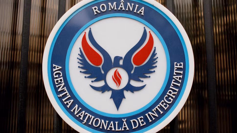 Ce „afaceri” au făcut cei 12 aleși locali găsiți în incompatibilitate de ANI