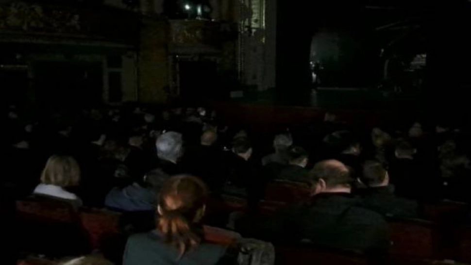 Pană de curent la Timișoara, la cel mai mare eveniment cultural. La ceremonie, prezent și Nicolae Ciucă - reacția premierului - VIDEO