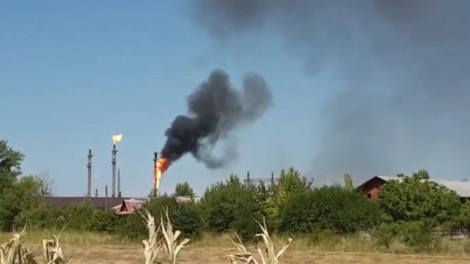 Mirosul emanat de o rafinărie OMV a pus pe jar Garda de Mediu. Unitatea petrolieră, amendată pentru ”disconfortul olfactiv creat”