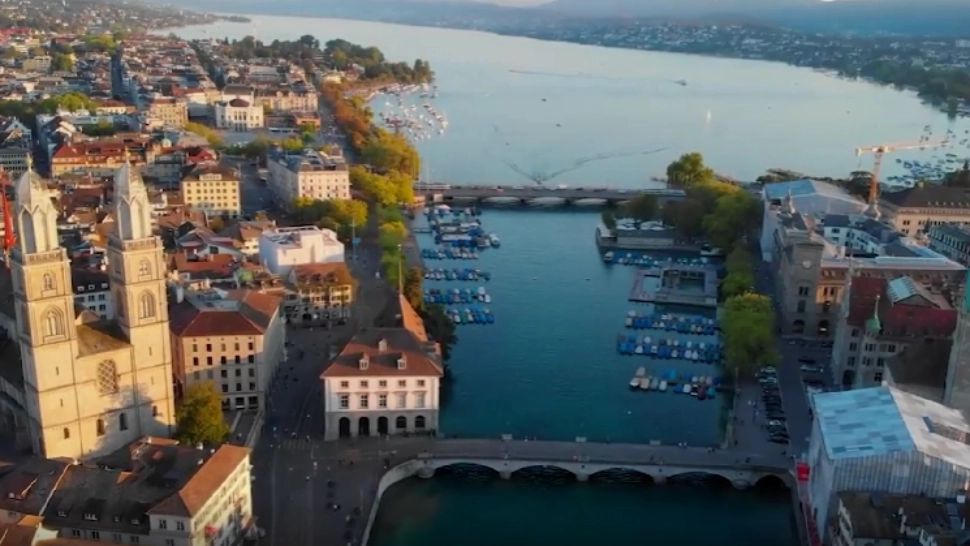 Cât a plătit un cuplu român pentru vacanță de Ziua Îndrăgostiților. Suma depășește orice imaginație!