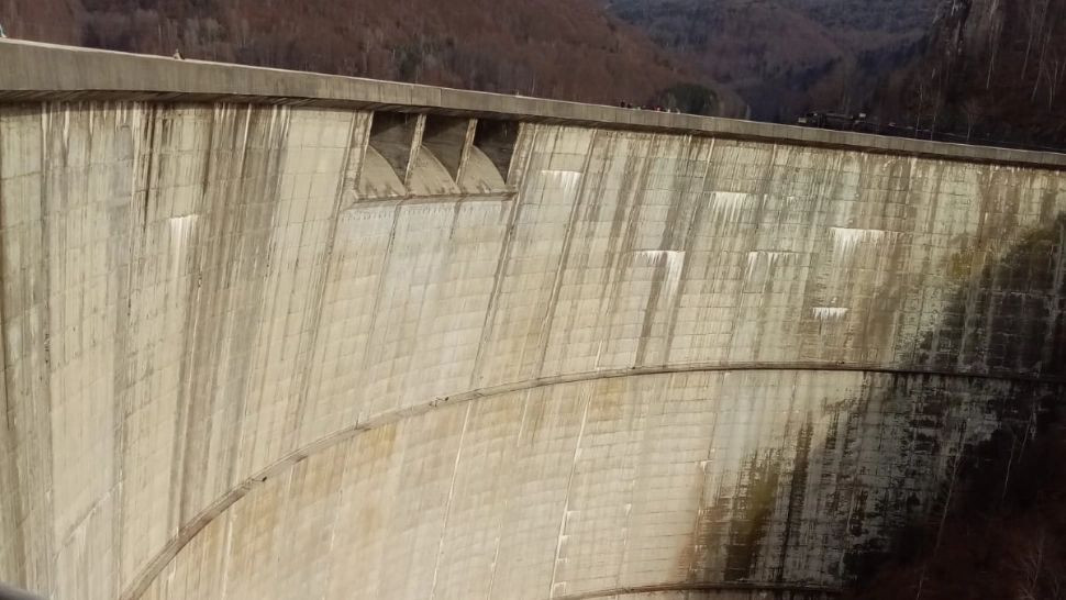 Baraj distrus de cutremur. Scenariul care a pus capăt carierei celui mai de succes regizor din vremea lui Ceaușescu