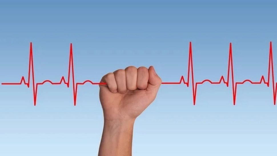 Doctorul care lua dispozitive medicale de la morţi și le monta bolnavilor, arestat pentru 30 de zile - Ce spune Colegiul Medicilor