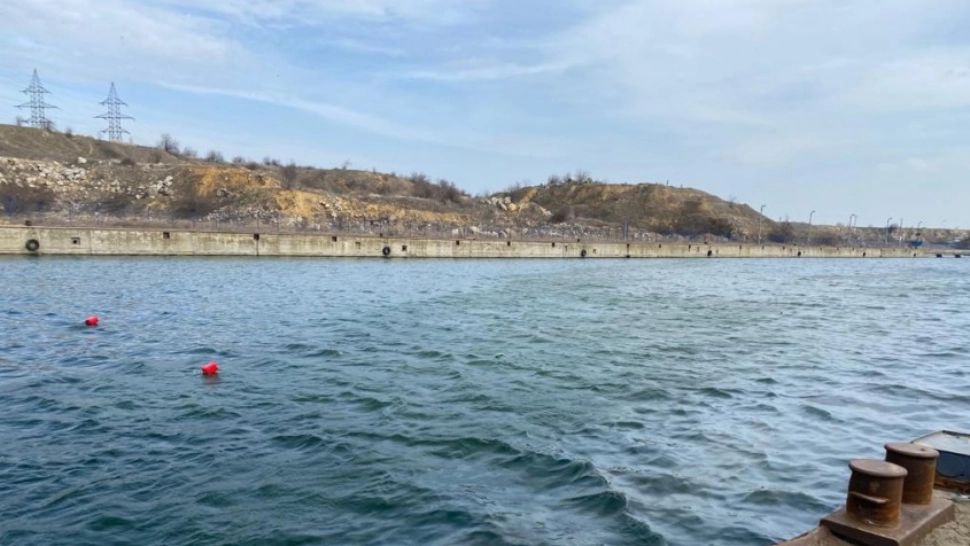 Barjă cu 1.100 de tone de nisip, scufundată pe canalul Poarta Alba-Midia Năvodari - Cum se desfășoară traficul