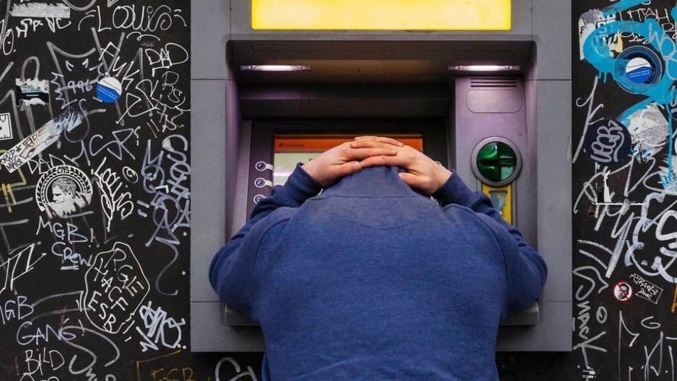 Ratele au explodat în Spania, după creșterea EURIBOR. Românii sunt disperați, plătesc sute de euro în plus