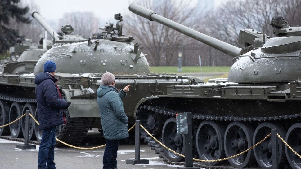 Dezvăluiri șocante de la Moscova: NATO a înarmat Ucraina cu sute de tancuri sovietice