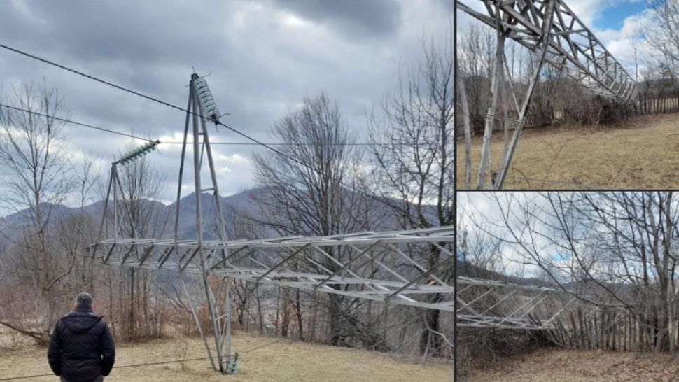 La un pas de catastrofă. 4 stâlpi de înaltă tensiune, doborâți de vânt pentru că hoții au tăiat bucăți de metal din ei - FOTO