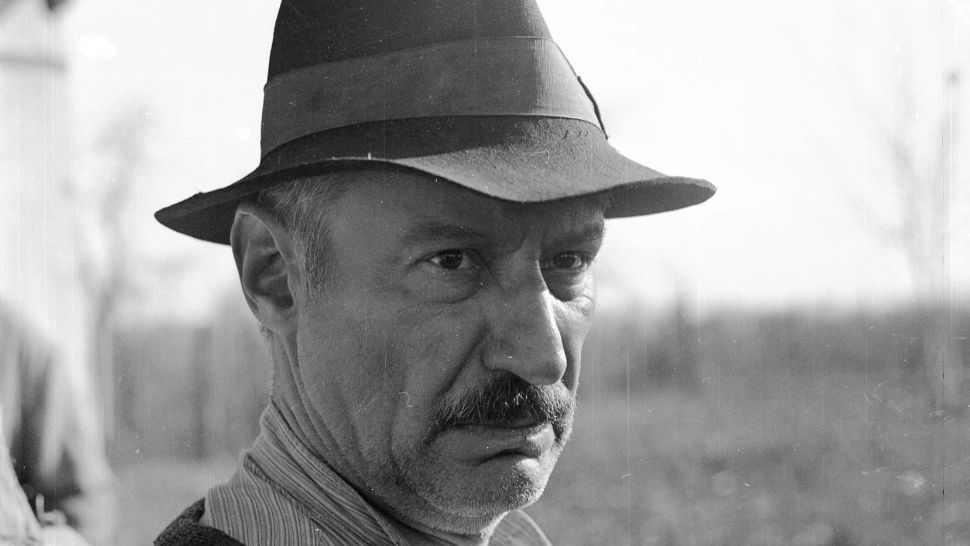 Un gigant al scenei și ecranului românesc împlinește 90 de ani. Victor Rebengiuc, în roluri esențiale  - GALERIE FOTO