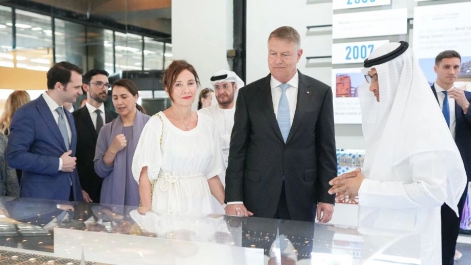 Ligia Deca are Covid. Ministrul Educației a fost cu președintele Iohannis în vizita oficială din Emirate