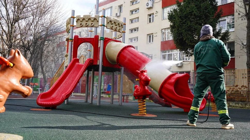 Desfășurare masivă de forțe la curățenia de primăvară din Sectorul 4