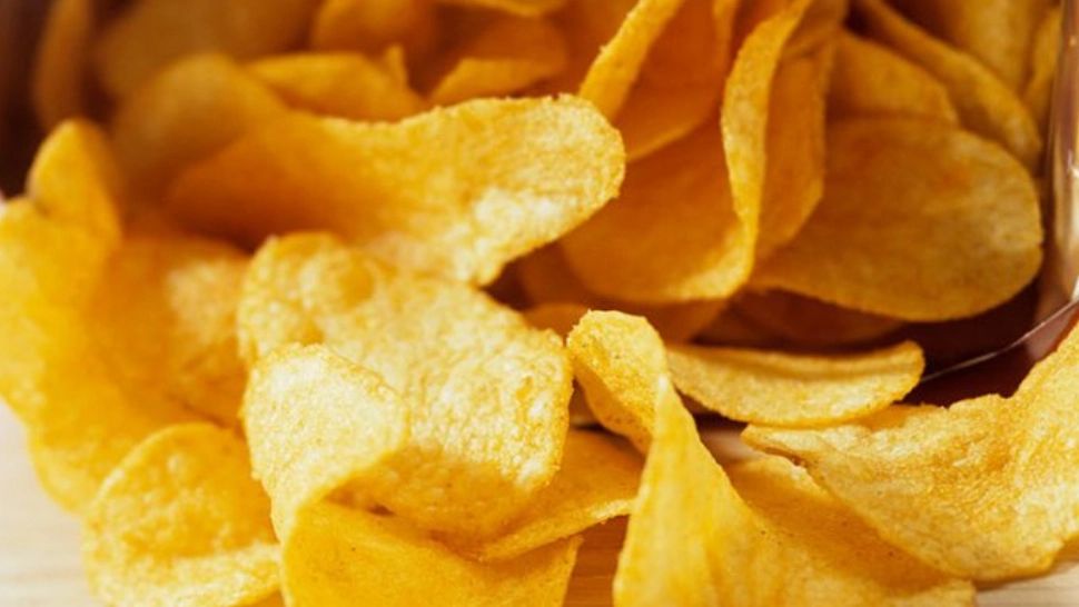 ALERTĂ alimentară în România: CHIPSURI retrase din magazine - Conțin o substanță extrem de toxică