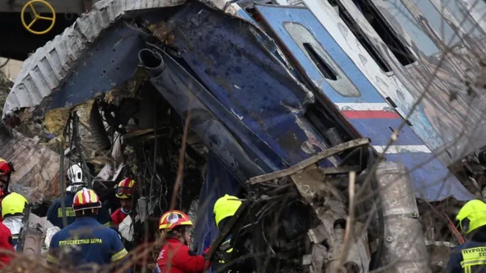 FILMUL tragediei feroviare din Grecia. Bilanțul deceselor, peste 43 - Ce spun supraviețuitorii: „Parcă am fi în Ucraina...”