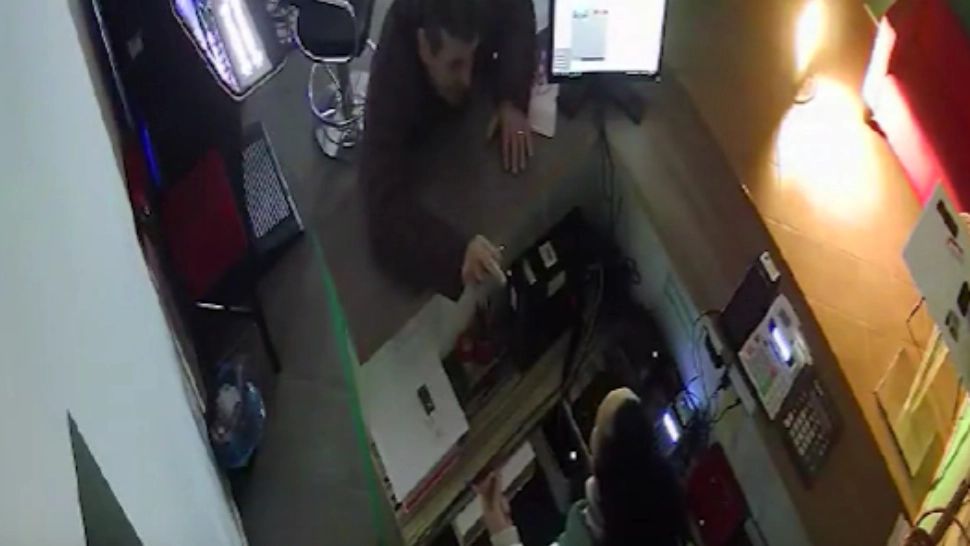  Consilier local acuzat că a HĂRȚUIT o angajată de la pariuri. MOTIVUL HALUCINANT de la care a pornit totul