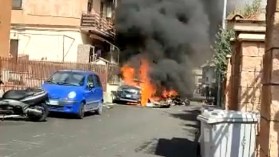 Incident aviatic: două avioane militare s-au ciocnit în aer și s-au prăbușit, în Roma - VIDEO