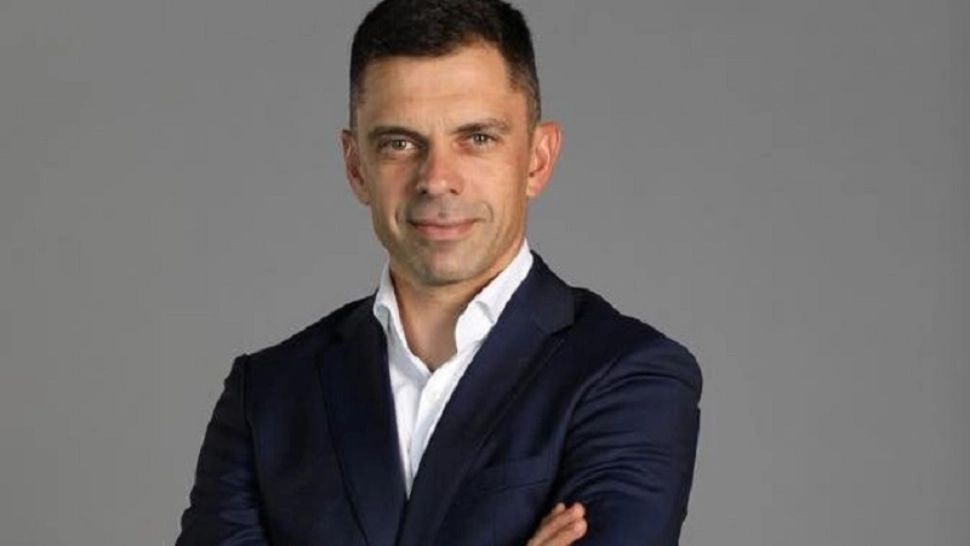 Ministrul Sportului, în mijlocul unui nou scandal: acuzat că și-a plătit tatăl din bani publici. Suma, uriașă