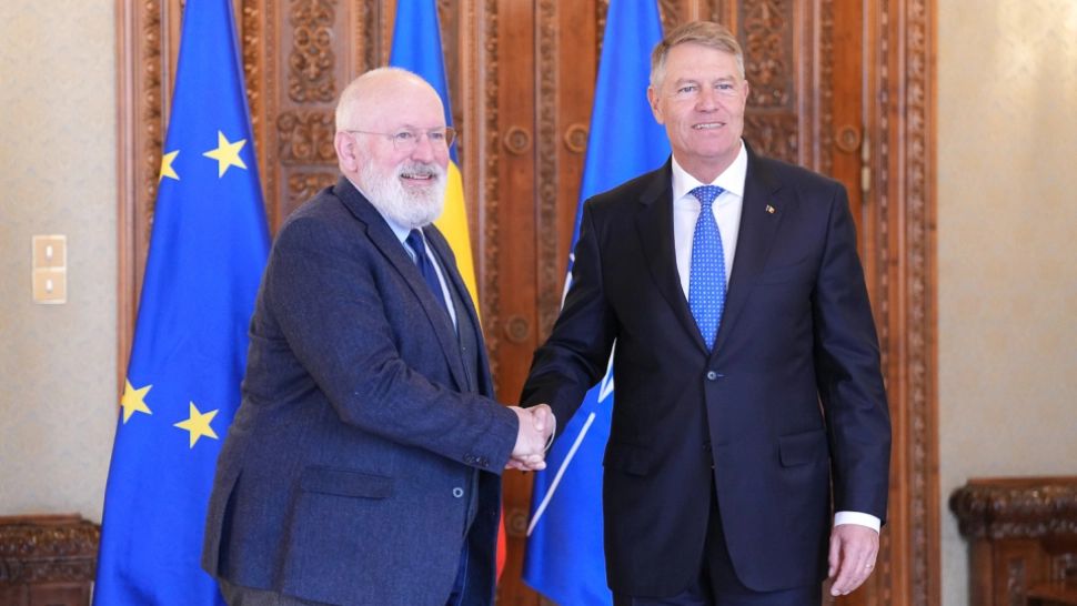 Implementarea Pactului Verde şi aderarea României la Schengen, printre subiectele abordate de Iohannis și Timmermans. CONCLUZIILE întrevederii de la Cotroceni