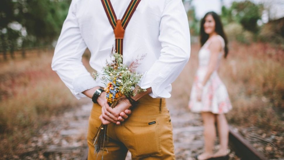 Cum îți dai seama că este îndrăgostit de tine, în funcție de zodie. Horoscopul dragostei ascunse