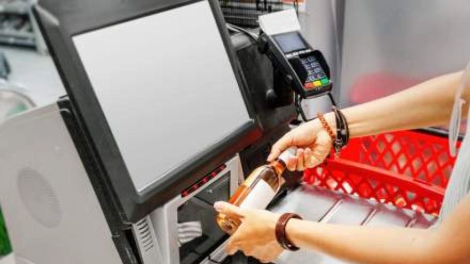 Casele self-scan au devenit un adevărat calvar pentru unii români - Scrisoare pentru un lanț de magazine