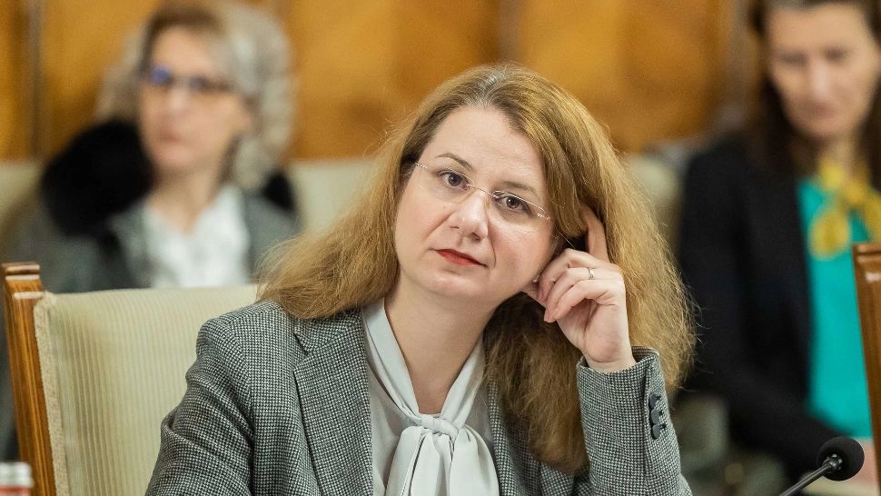 Legile Educației, în Guvern - Ligia Deca: „Reprezintă un jalon în PNRR”! Câți bani obține România