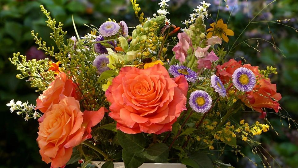 Florile de 8 martie, cu 30% mai scumpe decât anul trecut. 