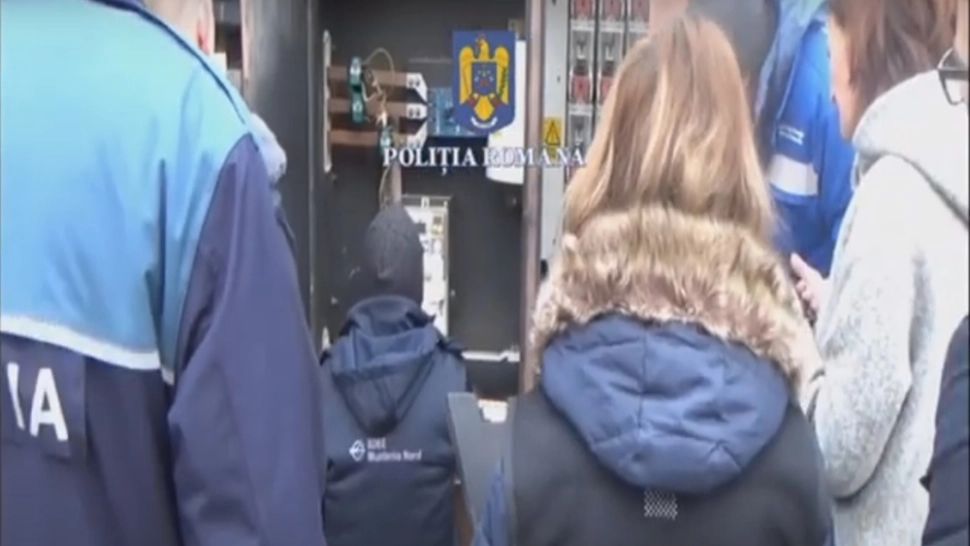 Doi gălățeni au montat aparate de furat curent la un punct electric. Cum arătau improvizațiile ingenioase. VIDEO