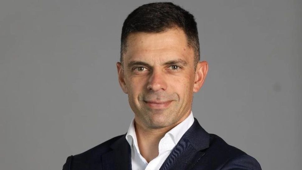SCANDAL monstru la audierea lui Eduard Novak în Parlament: De ce acuzatorii ministrului Sportului au fost făcuți „papagali”