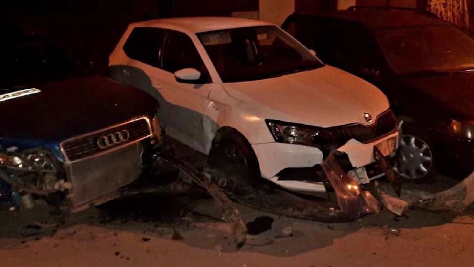 Un bărbat din Constanța și-a vărsat supărarea pe șase mașini din parcare. Motivul supărării este surprinzător