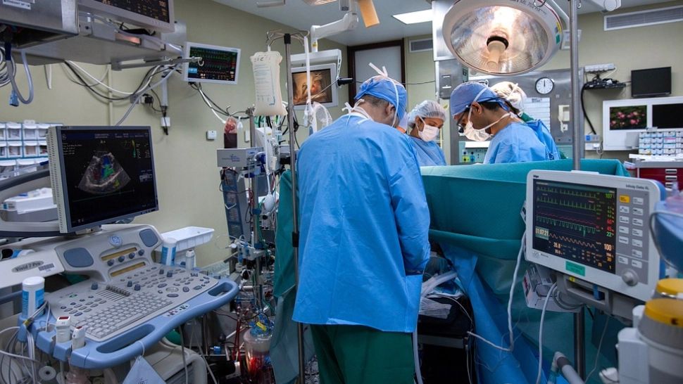 Dezvăluiri incredibile despre apariția cancerului! Dr. Cezar: „Când nu accepți o anumită situație, celulele stomacului refuză digestia”