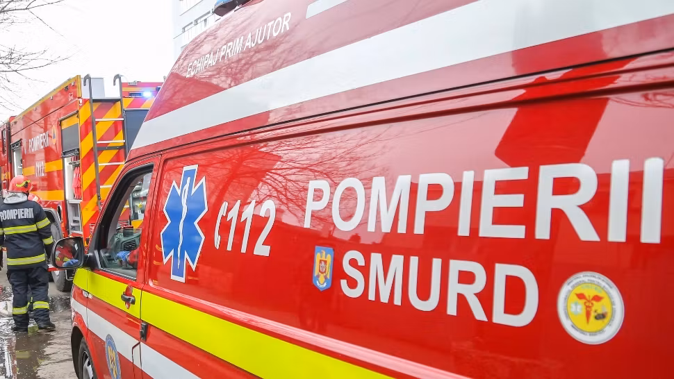 PANICĂ la BNR: sute de angajați, evacuați de urgență după ce parterul clădirii s-a umplut de fum