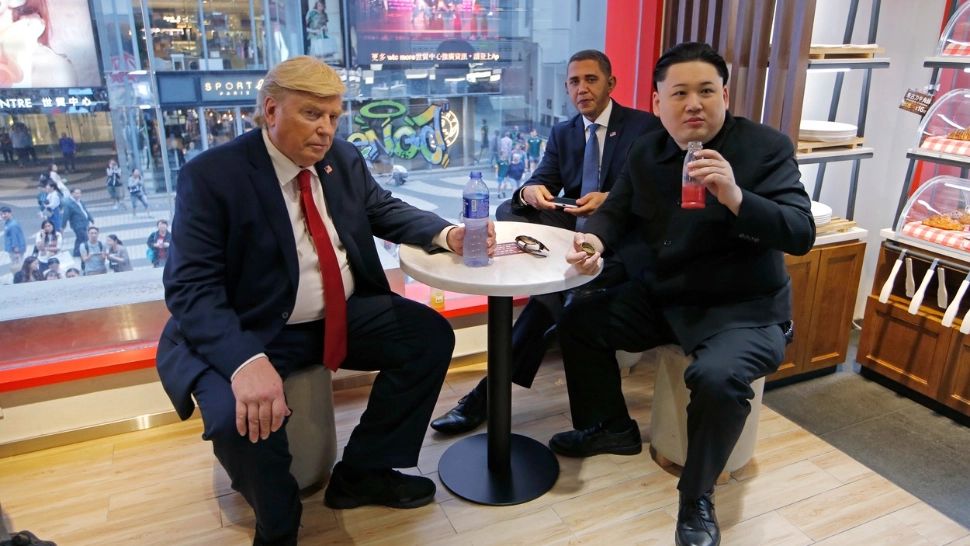 Donald Trump promite să publice luna viitoare scrisorile sale cu Kim Jong-un
