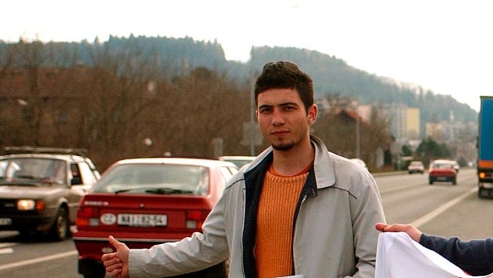 Și bărbații plâng câteodată. Escrocheria cu care un român a dat lovitura in Italia