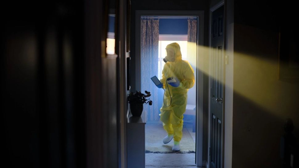 Alertă radioactivă în apropierea României. Traficanți de material radioactiv, reținuți în Serbia