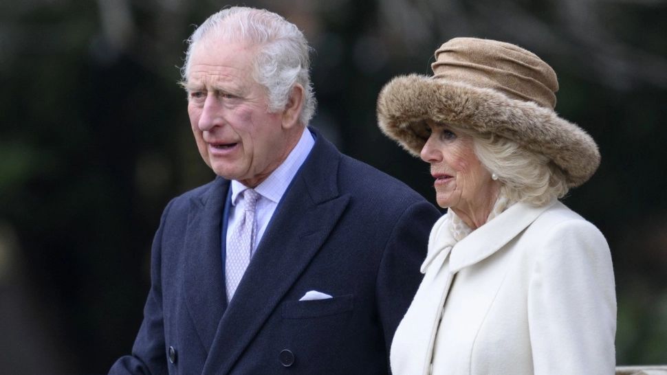 Regele Charles al III-lea, huiduit în timpul unei vizite oficiale în estul Angliei. „Vino și vorbeşte cu cei care te critică, Charles!” 