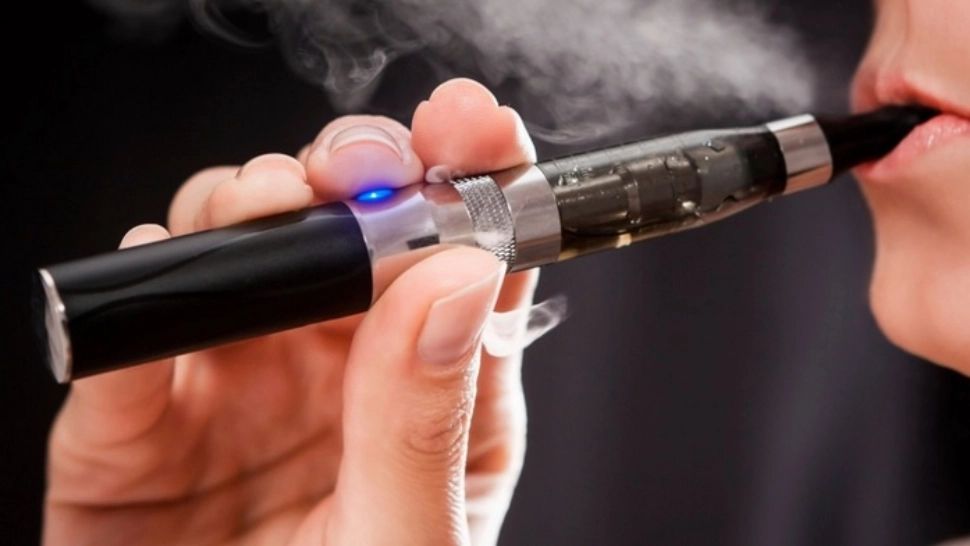ADIO țigări electronice în spațiile publice, inclusiv în restaurante și baruri!? Proiectul de lege este gata