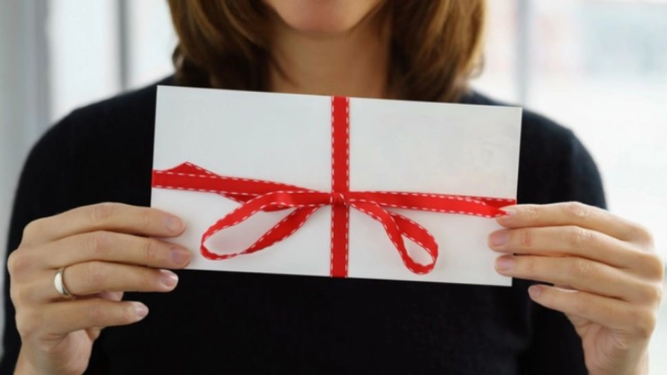 Vouchere pentru femei, în valoare de 300 de lei. În ce situaţii primesc angajatele banii