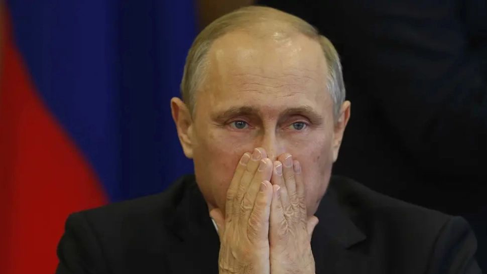 Vladimir Putin recurge la măsuri disperate de frica trădării - Înalții oficiali, BLOCAȚI în Rusia, fără pașapoarte - Decizie majoră