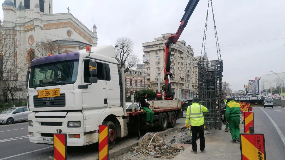 Cum arată fundațiile noilor porți de gabarit de la Pasajul Unirii - FOTO