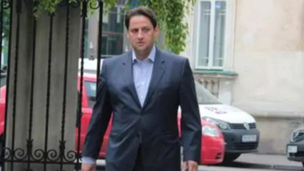 Legăturile dintre milionarul retrocedărilor Gheorghe Stelian și Statul Paralel, dezvăluite duminică seara, la Culisele Statului Paralel. Elena Udrea rupe tăcerea