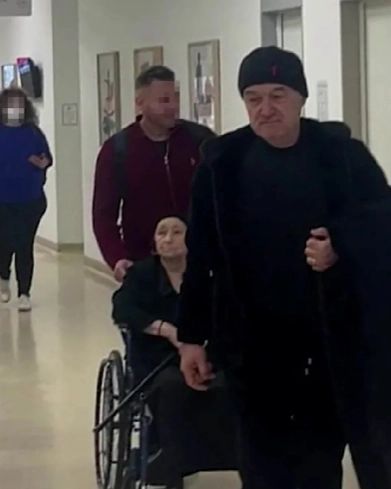 Mama omului de afaceri Gigi Becali a ajuns în scaun cu rotile. Imagini emoționante 