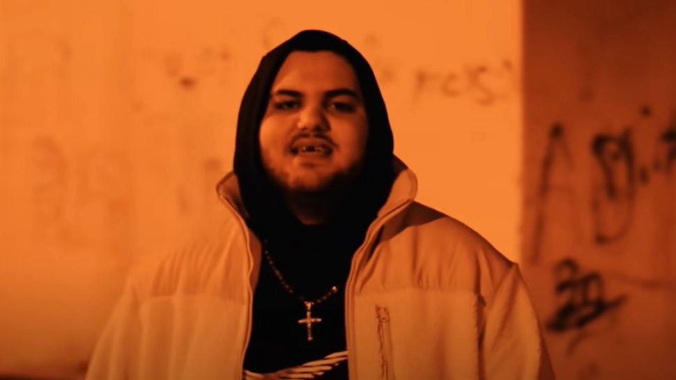 Cântărețul de muzică trap Alberto Grasu s-a ales cu dosar penal în urma unui clip postat pe TikTok - Ce au descoperit polițiștii
