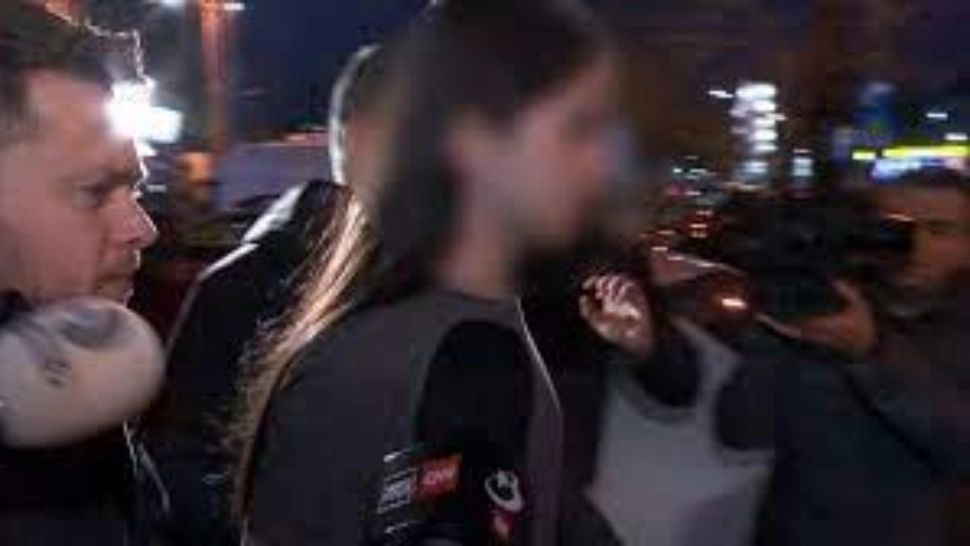 Elevul care a înjunghiat profesoara de japoneză rămâne în AREST. Adolescentul a premeditat atacul!