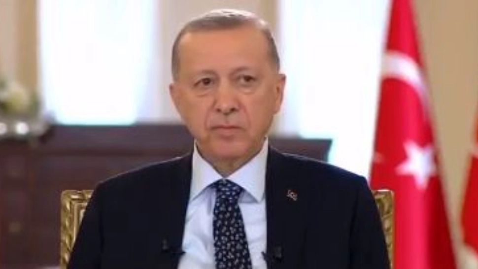Lui Erdogan i s-a făcut rău şi a întrerupt un interviu televizat în direct - VIDEO cu momentul