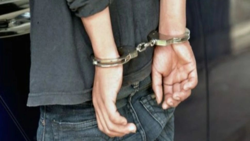 Un tânăr cu probleme psihice a fost umilit, agresat și violat! Agresorul a fost reținut - Caz șocant în Dâmbovița