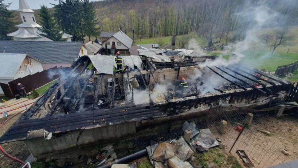 Incendiu devastator la Mănăstirea Tarnița